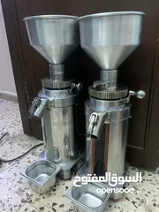  6 ماكينات قهوةًطحن1 فازوماكينة 3فاز حرق يمعلم  على الماكينتين بسبب الاستعجال بالبيع
