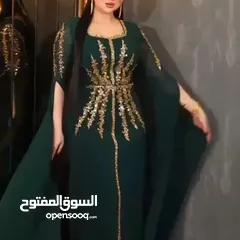  1 فستان راقي جدا ع اللبس كتير حلو