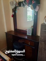  3 غرفه صلاة النبي عليها بدوووون فرشه موجوده بزرقاء جبل طارق  والله يبارك لصاحب النصيب