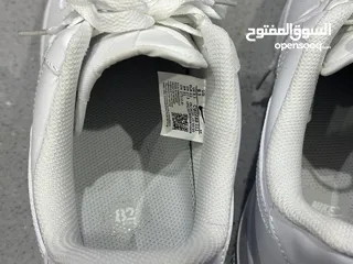  6 حذاء Nike Air Force 1 أبيض جديد – مقاس 43