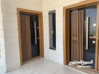  3 بيت جاهز للبيع