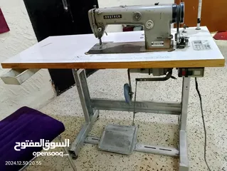  8 اثاث بحالة ممتازه و ماكينة خياطه