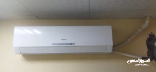  2 Gree Air Conditioner