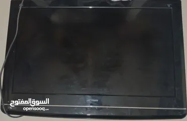  1 شاشة 32 افترون مش سمارت