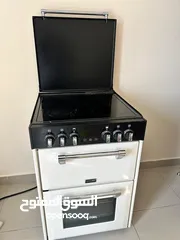  6 طاولة وكراسي