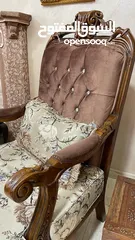  14 طقم كنب 7 مقاعد شبه جديد مع طربيزات
