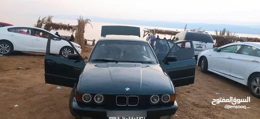  2 Bmw 520 e34  ماتور 20 جير اتوماتيك  غرفه جلد وكالة فحص خالي قص قلبان  شبابيك كهرباء  سنتر سداسي  برد