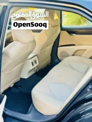  7 TOYOTA CAMRY 2019 GLE