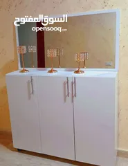  1 خزانة احذيه.