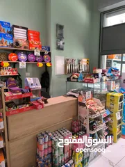  4 محل عروض قائم للبيع في وسط مدينة قلقيلية