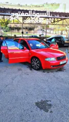  2 اودي A4 لون احمر