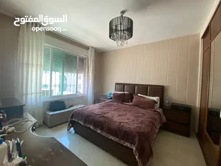  11 منزل رائع وبحاله ممتازه لا تفوت الفرصه بيت رائع بيت العائله ينتظرك هنا