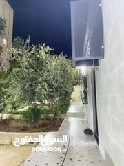  10 بيت مستقل للبيع