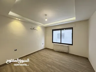  6 شقة طابق ارضي للبيع مساحة 240م باجمل مناطق خلدا (مشروع 113)