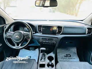  8 KIA SPORTAGE2.0L 2016 MODEL WITH WELL-MAINATINED AND LOW MILEAGE CAR