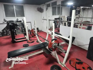  4 نادي جيم كامل