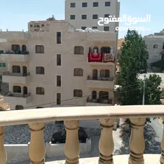  8 شقة  للبيع