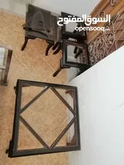  2 طربيزات مستعمله للبيع بحالة جيده جدا