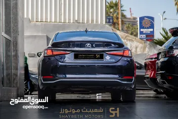  10 Lexus Es300h 2019