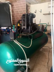 4 معدات محل بناشر