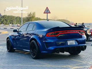  7 DODGE CHARGER SXT 2020