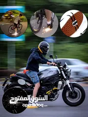  3 احجار قادحات النار و الشرار  عند قيادة دراجه ناريه او سكوتر او بسكليت  عند احتكاك  القدم بالشارع على