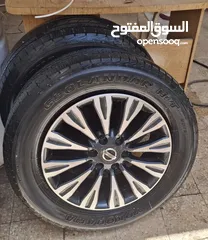  1 كوتشوك يوكوهاما  شبه جديد مع جنطات اصلي نيسان باترول سعر مغري