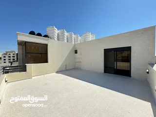  2 شقق أخير مع الروف للبيع مميزة جدآ في البنيات طريق المطار جامعة البترا مساحة 280 م2 من المالك مباشرة