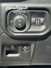  17 Dodge ram laramie (black edition original) 2022 دودج رام لارمي ماتور الجيل الثالث  بلاك ايديشن