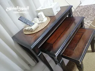  6 طاوله كبيره مع ملحق لون بني