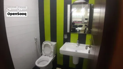  16 شقة كبيرةمفروشه في الجفيرمن غرفتين تملك حر للبيع