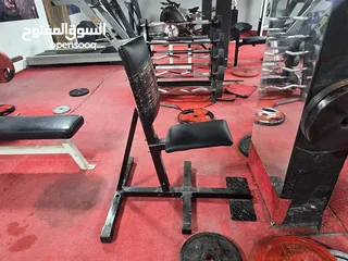  22 نادي رياضي كامل للبيع