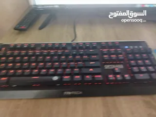  5 pc gaming  للبيع