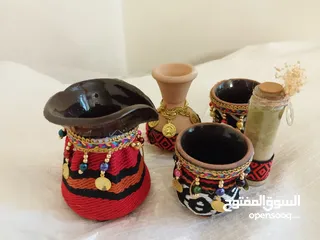  5 خزف يدوي للبيع ب سعر حرق  و شغل يدوي  باللون الخمري ب 6 دنانير