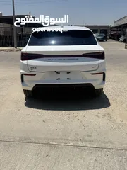  3 BYD E2 2022 ابيض