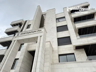  6 شقة مميزة طابق اول بأجمل مناطق خلدا مساحة واسعه 240م بسعر مميز