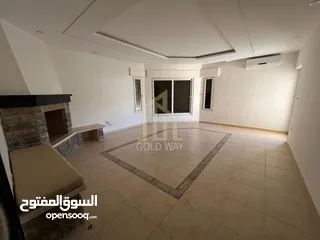  12 شقة طابقية 364م سوبر ديلوكس في أجمل مناطق الكرسي/ ref 1702