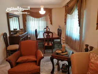  1 شقة مفروشة فاخرة جداً في ضاحية الرشيد وقرب الخدمات للإيجار للسكن العائلي أو سكن طالبات أو موظفات فقط