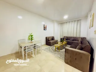  4 F3  /  غرفة وصالة - قريب من الحوت وهاشم  هايبر ماركت -  ايجار شهري  - شامل جميع الفواتير -  الروضة 3