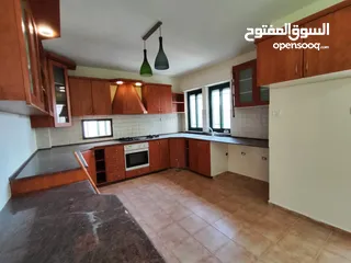  1 شقة غير مفروشة للإيجار – الطيرة  شارع روما