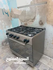  4 غاز إيطالي