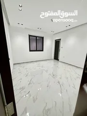  8 شقة راقيه للبيع