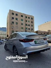  5 الان أستـاجر تويوتا كورولا هايبرد موديل 2025 فل كامل اضافات الان باقل الاسعار!!!