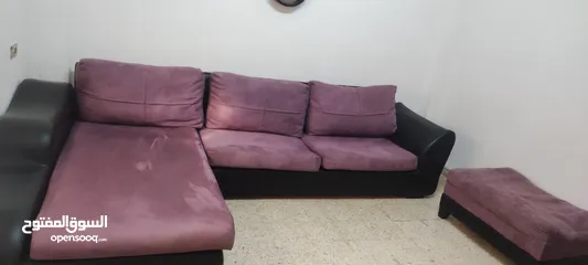  2 كورنر  امريكي+مقعد اضافي مستعمل شاموا و جلد  السعر المطلوب 50 دينار