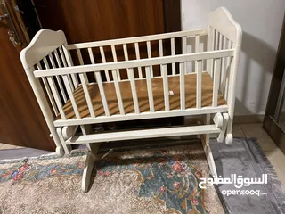  4 تخت بيبي للبيع
