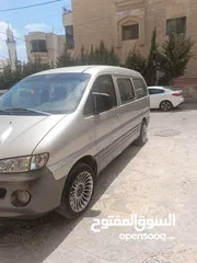  3 باص للبيع هونداي بيستا موديل 2002 في حاله جديده جدا  مرخص لغاية 7/1/2026