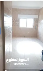  26 شقة سكنية للبيع اربد الحصن مقابل مسجد ظفار