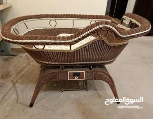  2 تخت بيبي قش شبه جديد هزاز