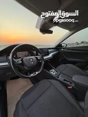  26 اوكتافيا 2021/20 بالنايلون منمرة من اربع شهور حررق سعرر 95.000 شيكل كاش و نهاائي