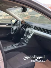  4 باسات  B8  تسيير2021 موديل 2017.